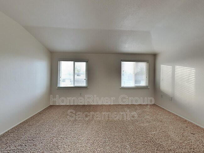 Building Photo - 431 Windward Way