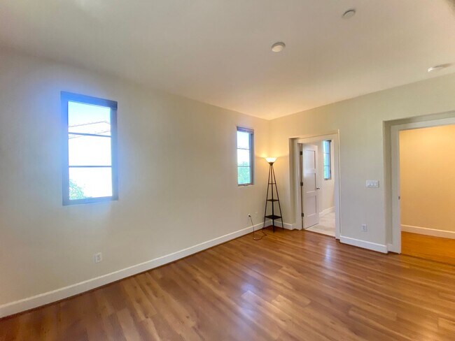 Building Photo - Modern Fremont Home with Expansive Loft for Rent!