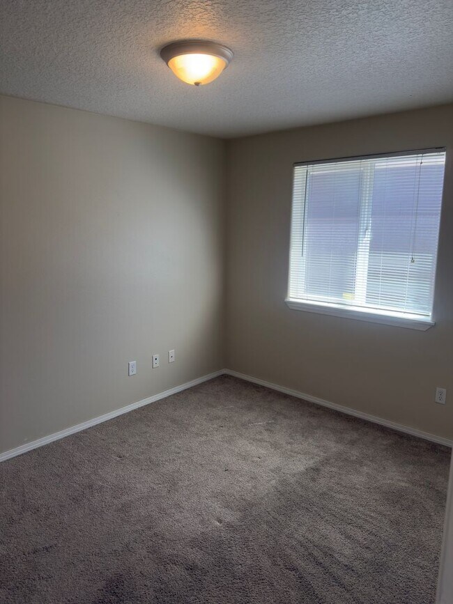 Building Photo - 2327 Sam Parrett Dr