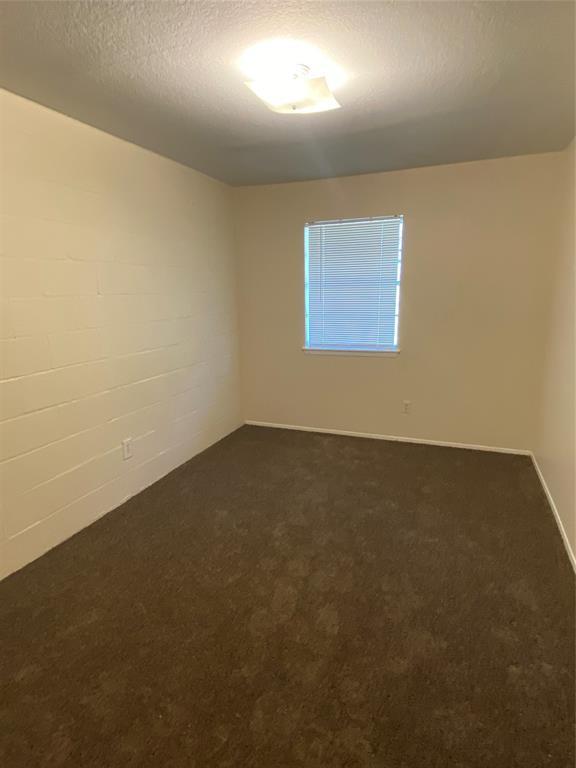 Building Photo - 150 Post Oak Ln