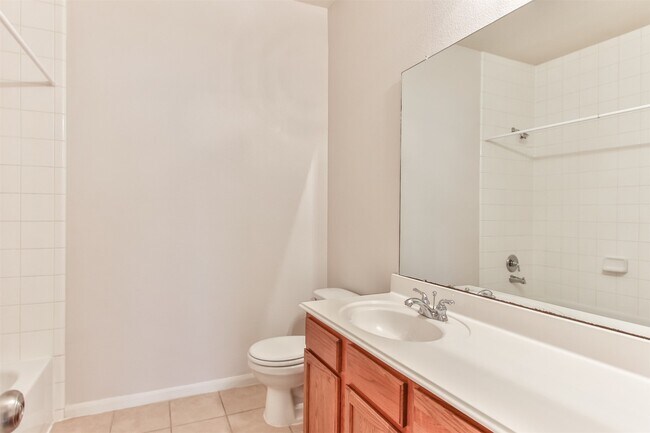 Building Photo - 14603 Whispering Cypress Dr