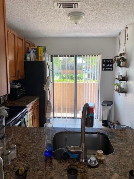 Building Photo - 10315 NW 33rd St