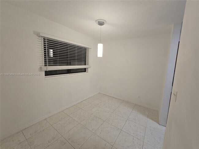 Building Photo - 4040 NW 87th Ave