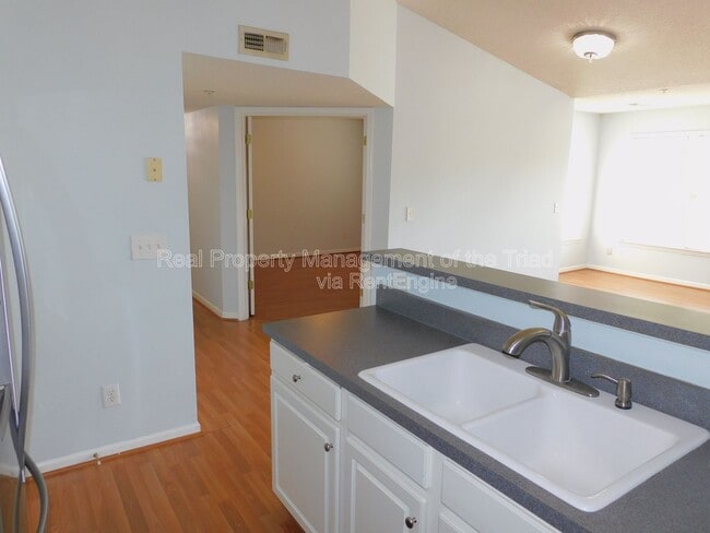 Building Photo - 150 James Rd