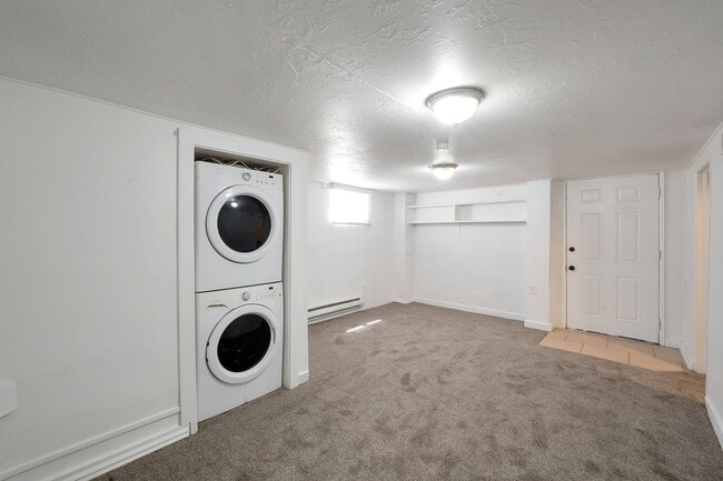 Building Photo - 127 S 1000 W