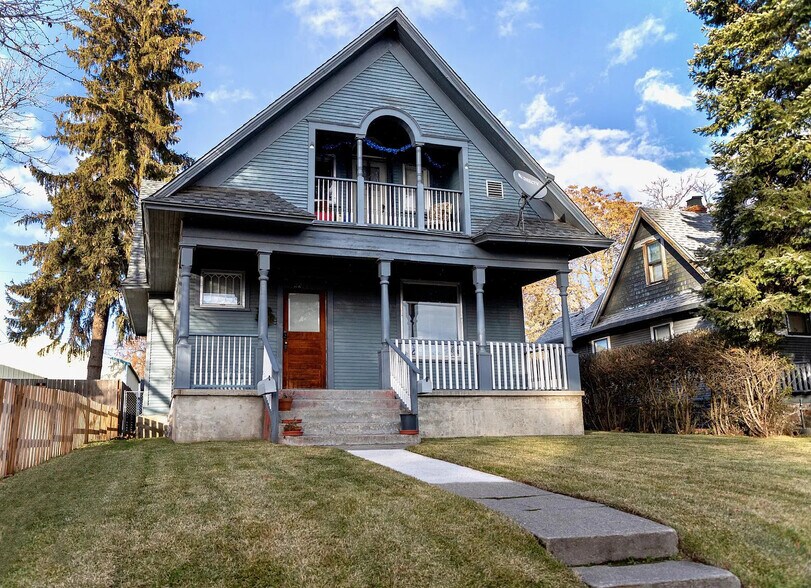 Building Photo - 2214 W College Ave