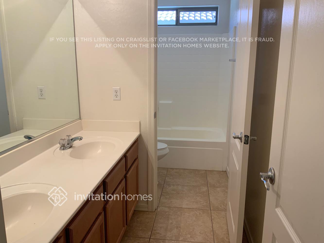 Building Photo - 2005 W Green Tree Dr