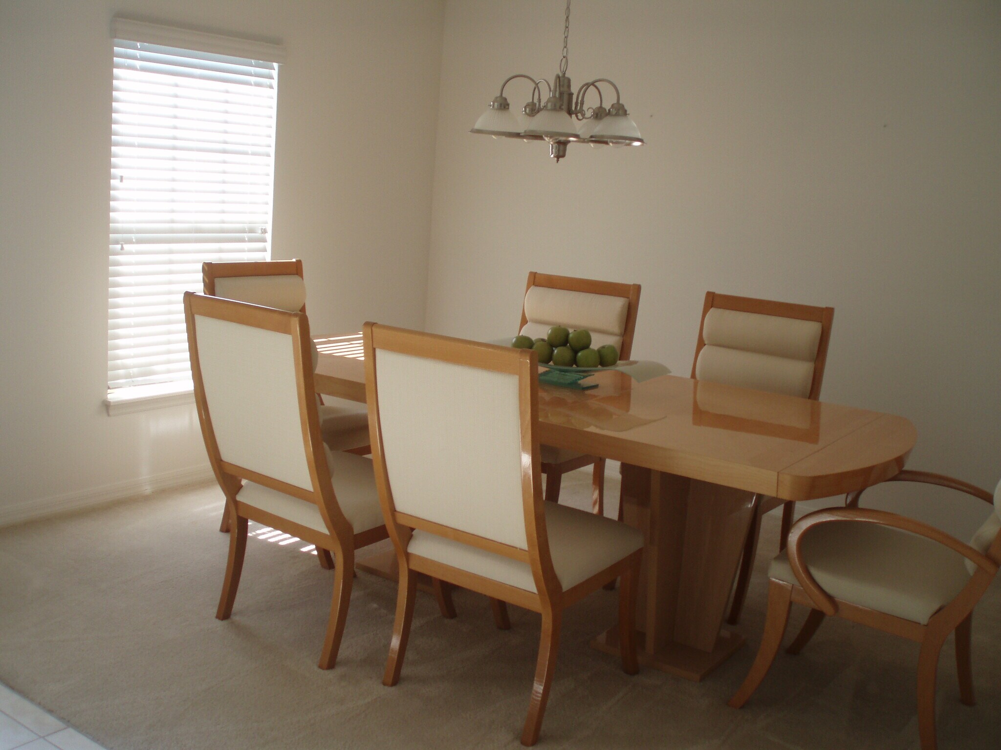 Building Photo - 981 SW McElroy Ave