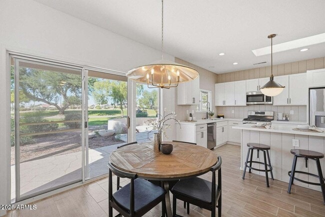 Building Photo - 22408 N Las Vegas Dr