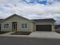 Building Photo - 11 Slough Creek Dr