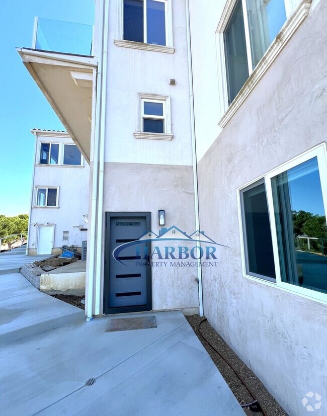 Building Photo - Charming 1-Bedroom 1 Bath with Nature Access