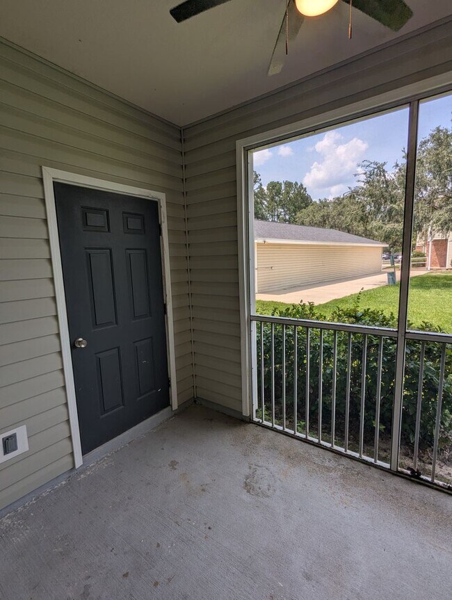 Building Photo - 2 Bedroom / 2.5 Bathroom Townhome – Magnolia Place