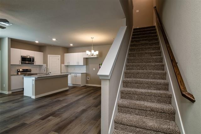 Building Photo - 703 Harvest Moon Dr