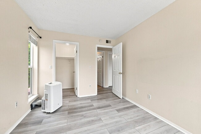 Building Photo - $1,340.95 with $300 off the first month's rent, 2 Beds - 1 Bath, Condoi in Aurora with Wall A/C!