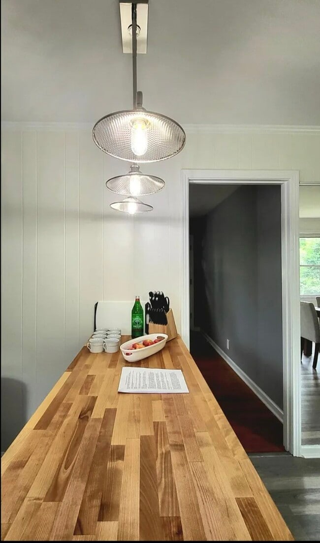 Building Photo - 68 Durrett Dr