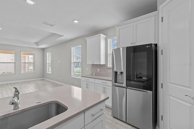 Building Photo - 6544 Barnstorm Wy