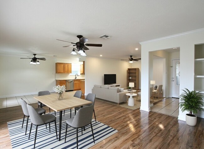 Building Photo - 3810 Bonita Ln