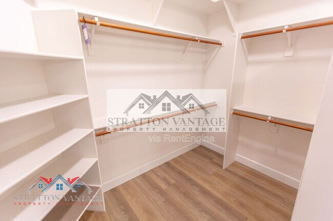 Building Photo - 13458 W Coronado Rd