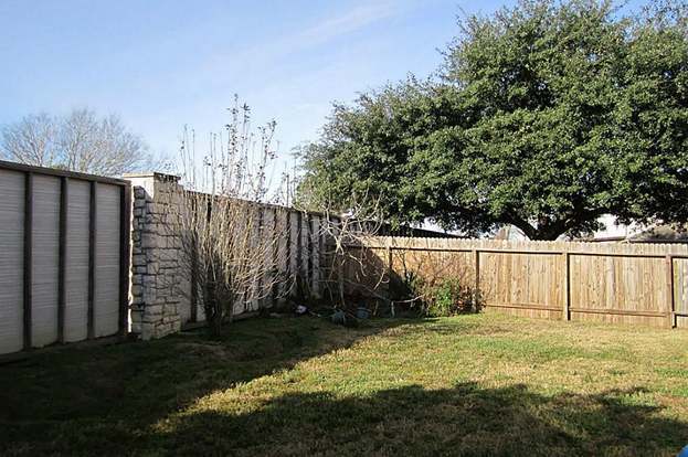 Building Photo - 18423 Cobblestone Dr
