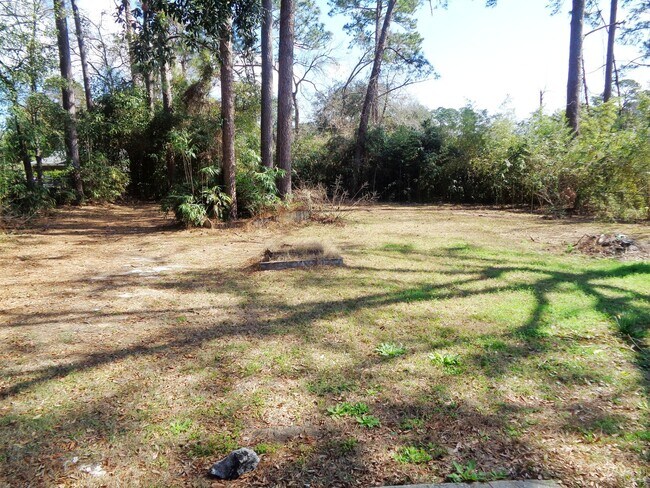 Building Photo - 1336 Whitfield Park Dr