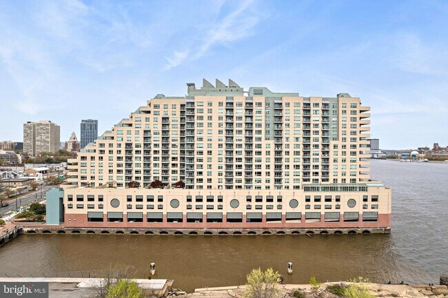 Building Photo - 717 S Christopher Columbus Blvd