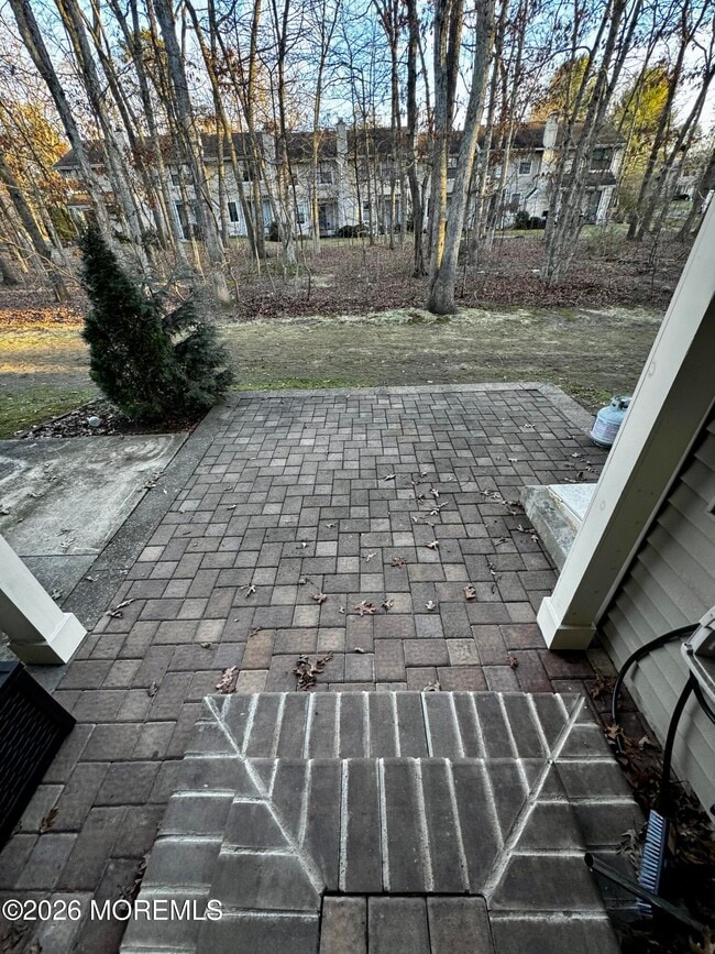 Building Photo - 905 Arlington Dr