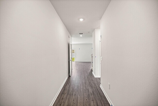 Building Photo - 4648 SW 84th St Rd