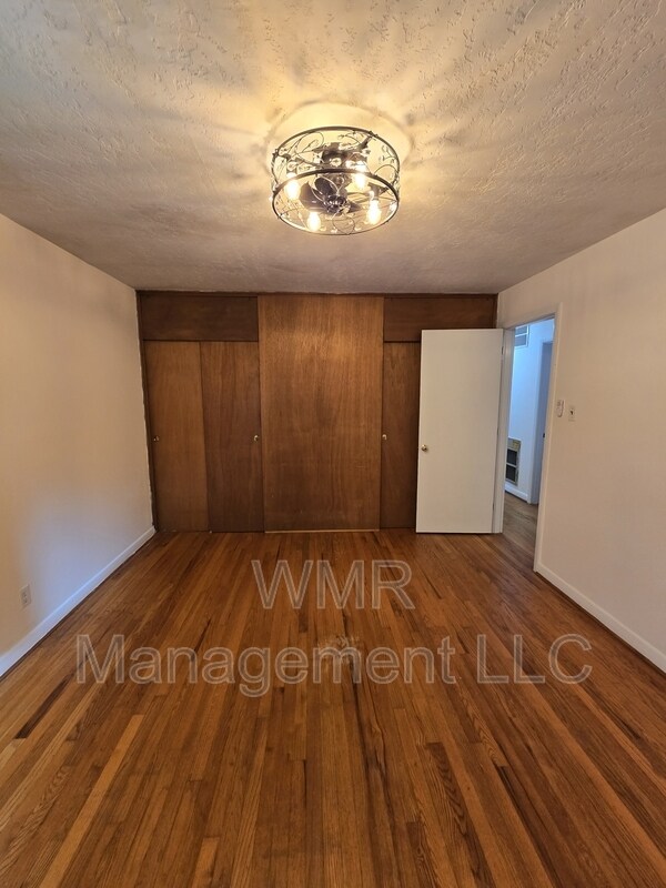 Building Photo - 1509 Wiltshire Rd