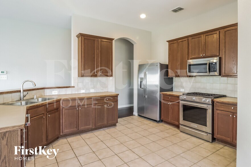 Building Photo - 14048 Tanglebrush Trail