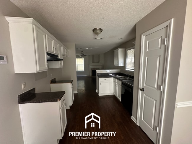 Building Photo - 10140 Cameron Ridge TR