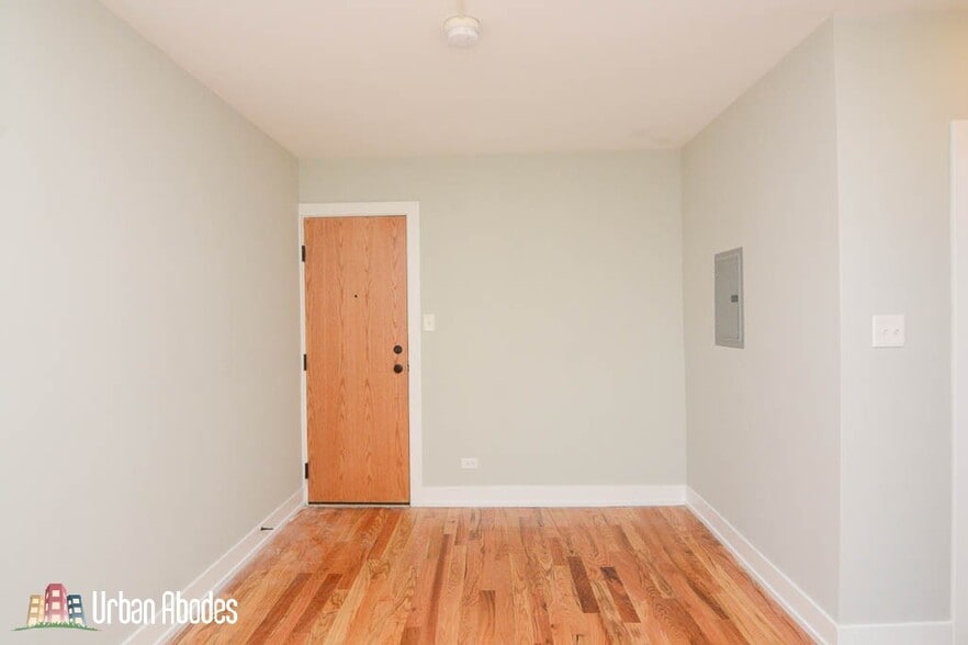 Building Photo - 2915 N Mildred Ave