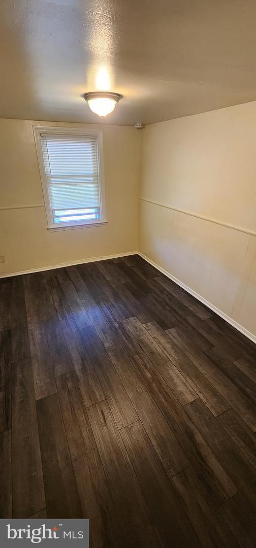 Building Photo - 408 W 21st St