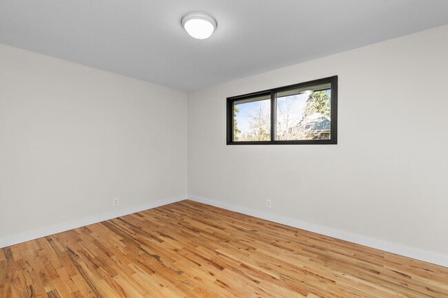 Building Photo - 7910 133rd Ave NE