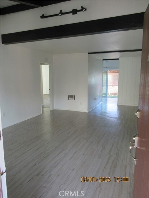 Building Photo - 1030 W MacArthur Blvd