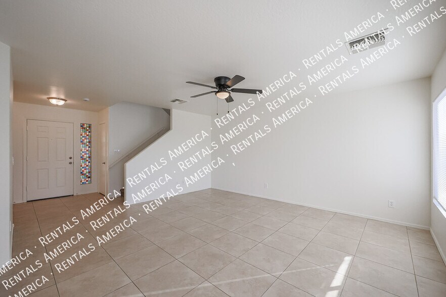 Building Photo - 17747 W Ventura St