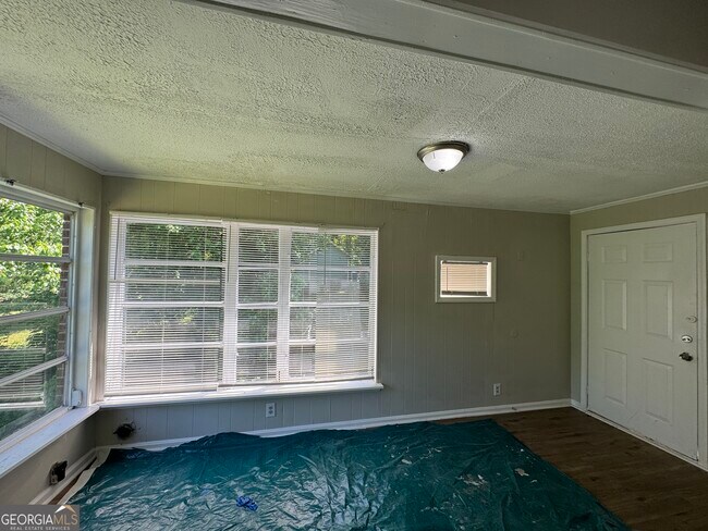 Building Photo - 1580 Childress Dr SW