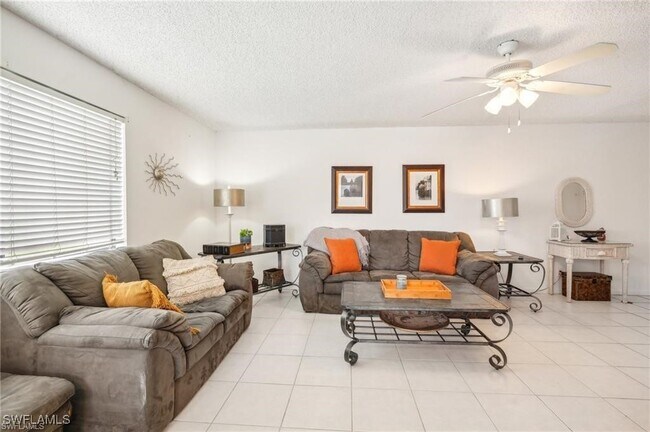 Building Photo - 3655 Boca Ciega Dr