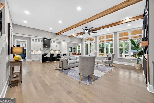 Building Photo - 6651 Malvin Dr