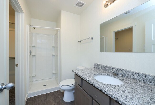 Building Photo - For Lease | 3 Bed, 2.5 Bath | 1,681 Sq Ft ...