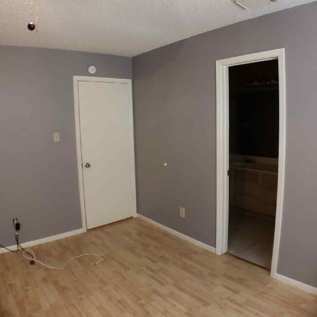 Building Photo - 8206 Talkenhorn