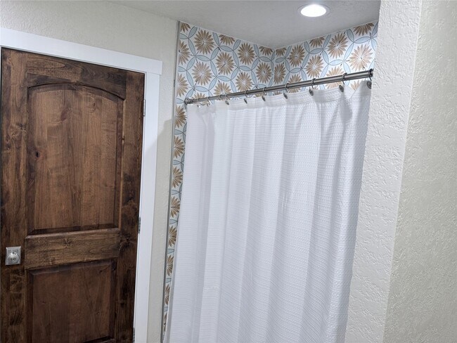 Building Photo - 4012 Chile Dr