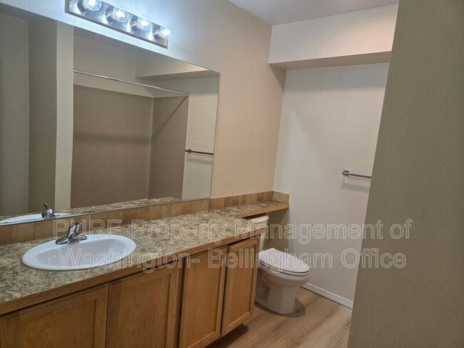 Building Photo - 508 Tremont Ave