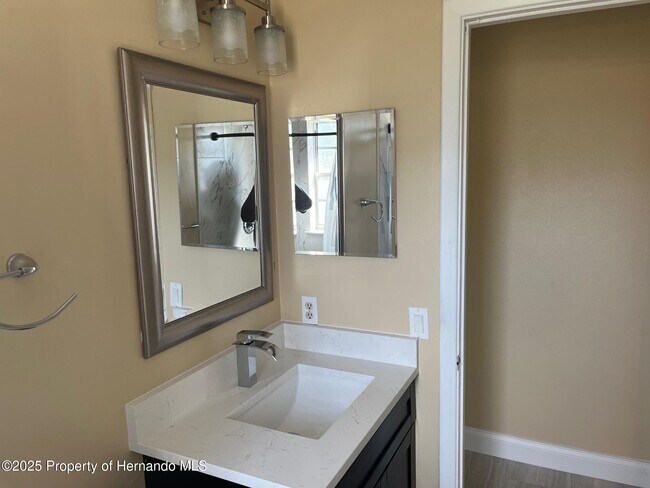 Building Photo - 12474 Drayton Dr