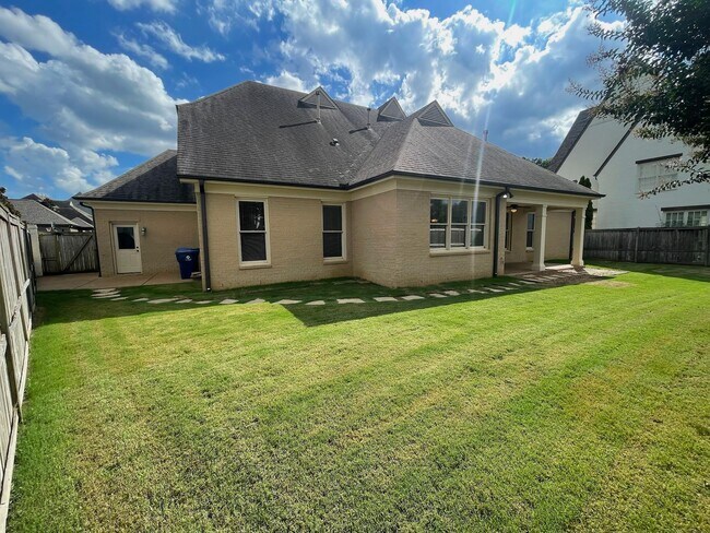 Building Photo - 556 Althea Ln