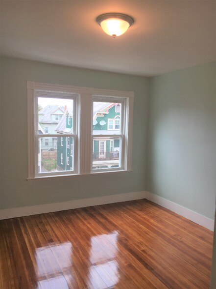 Building Photo - 349 Seaver St