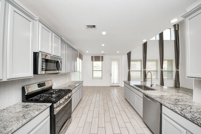 Building Photo - 3007 Velda May Dr