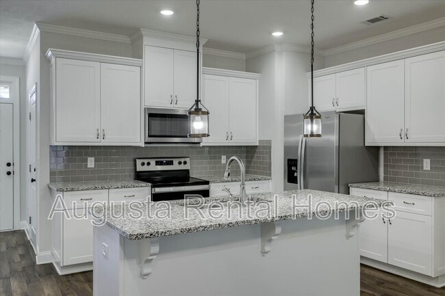 Building Photo - 504 Vinings Dr