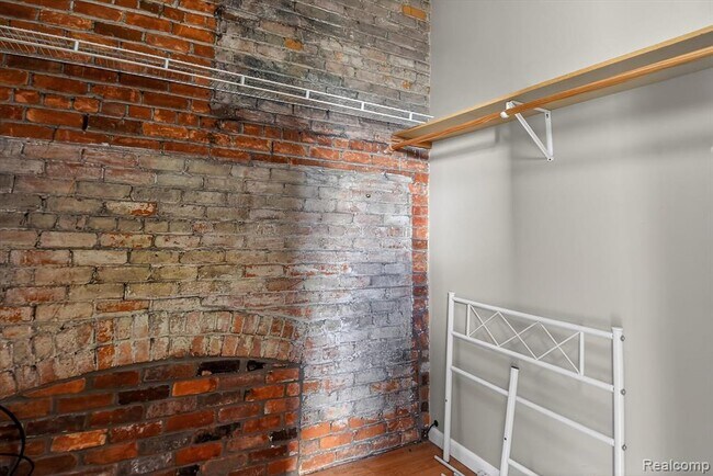 Building Photo - 1104 4th St