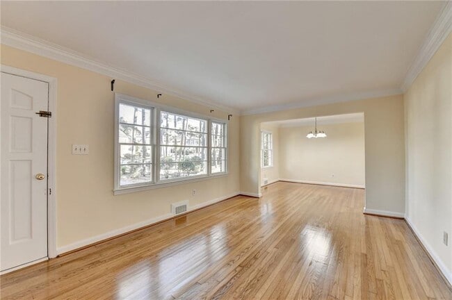 Building Photo - 4597 Briarcliff Rd NE