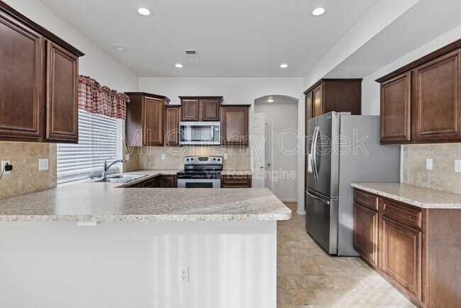 Building Photo - 5555 Kirk St